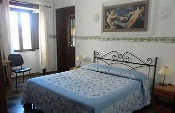 Villa Floresta タオルミーナ 3*,