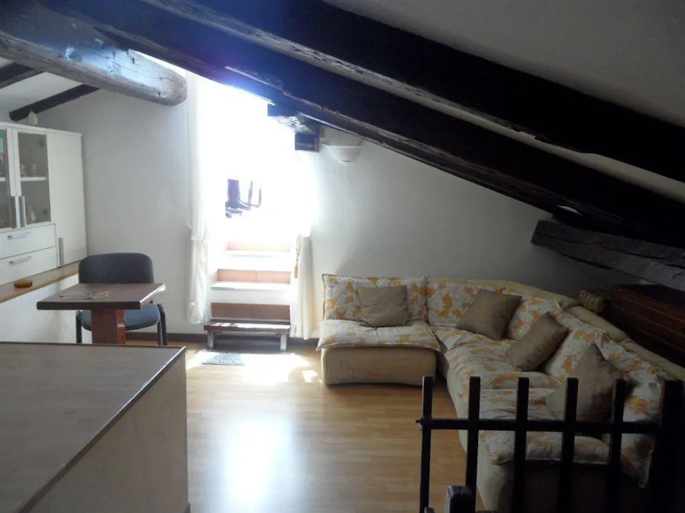 *** Oda ve Kahvaltı Villa Floresta Taormina İtalya
